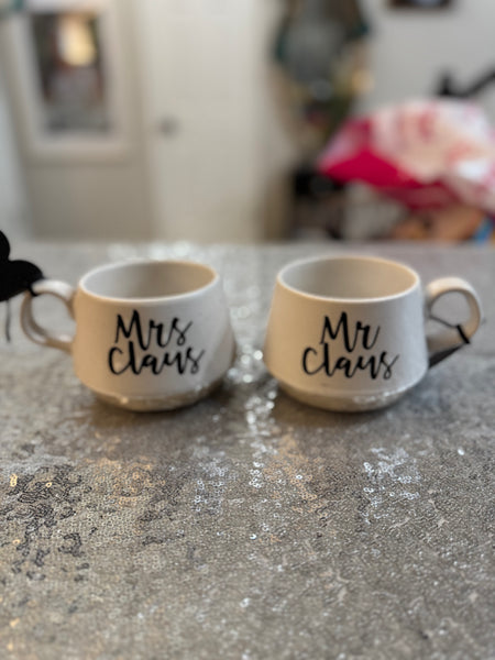 Mr. & Mrs. Claus ceramic coffee mug set
